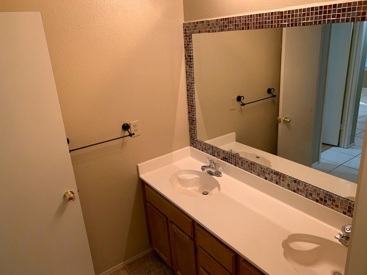 4419 Silverstone Dr Property Photo 14