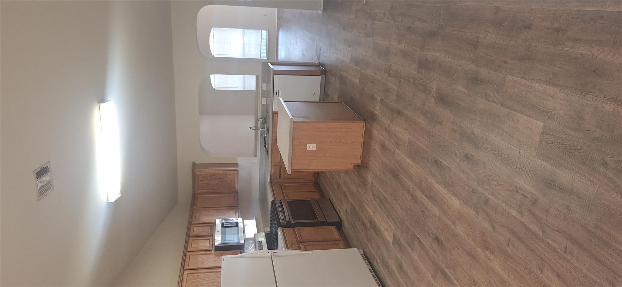 643 Hogan None Property Photo 3
