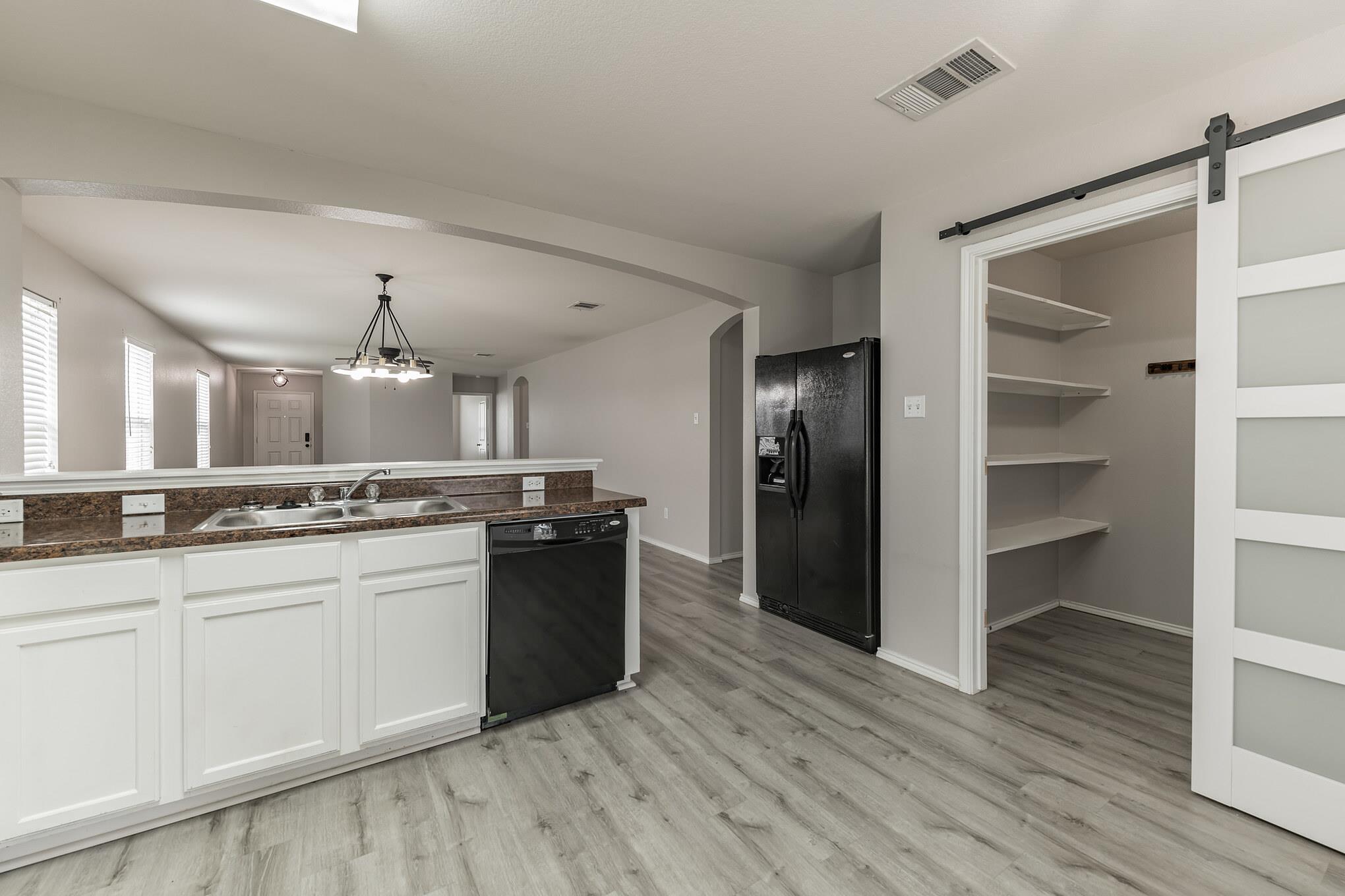 105 Pullman Place Blvd Property Photo 13