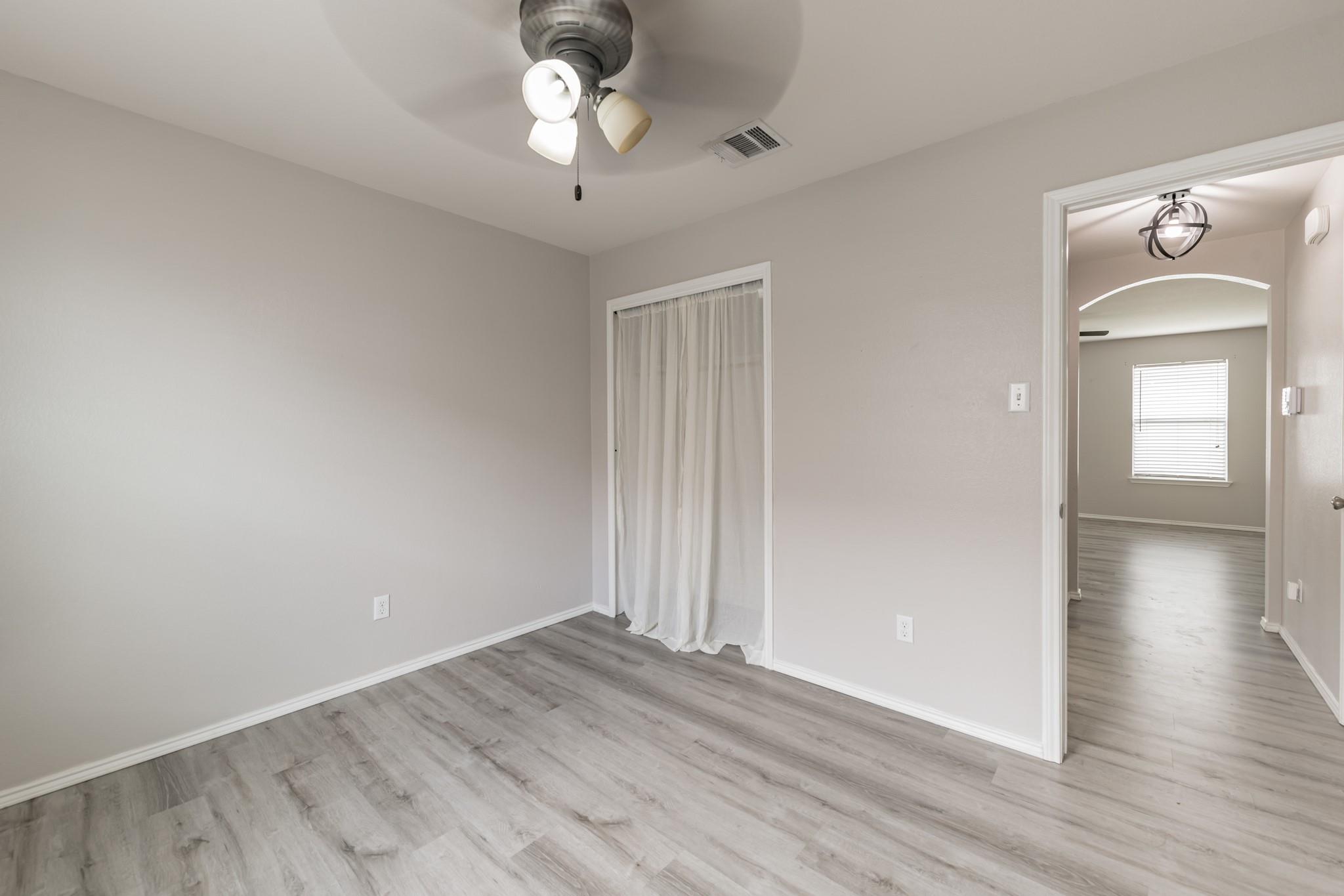 105 Pullman Place Blvd Property Photo 27