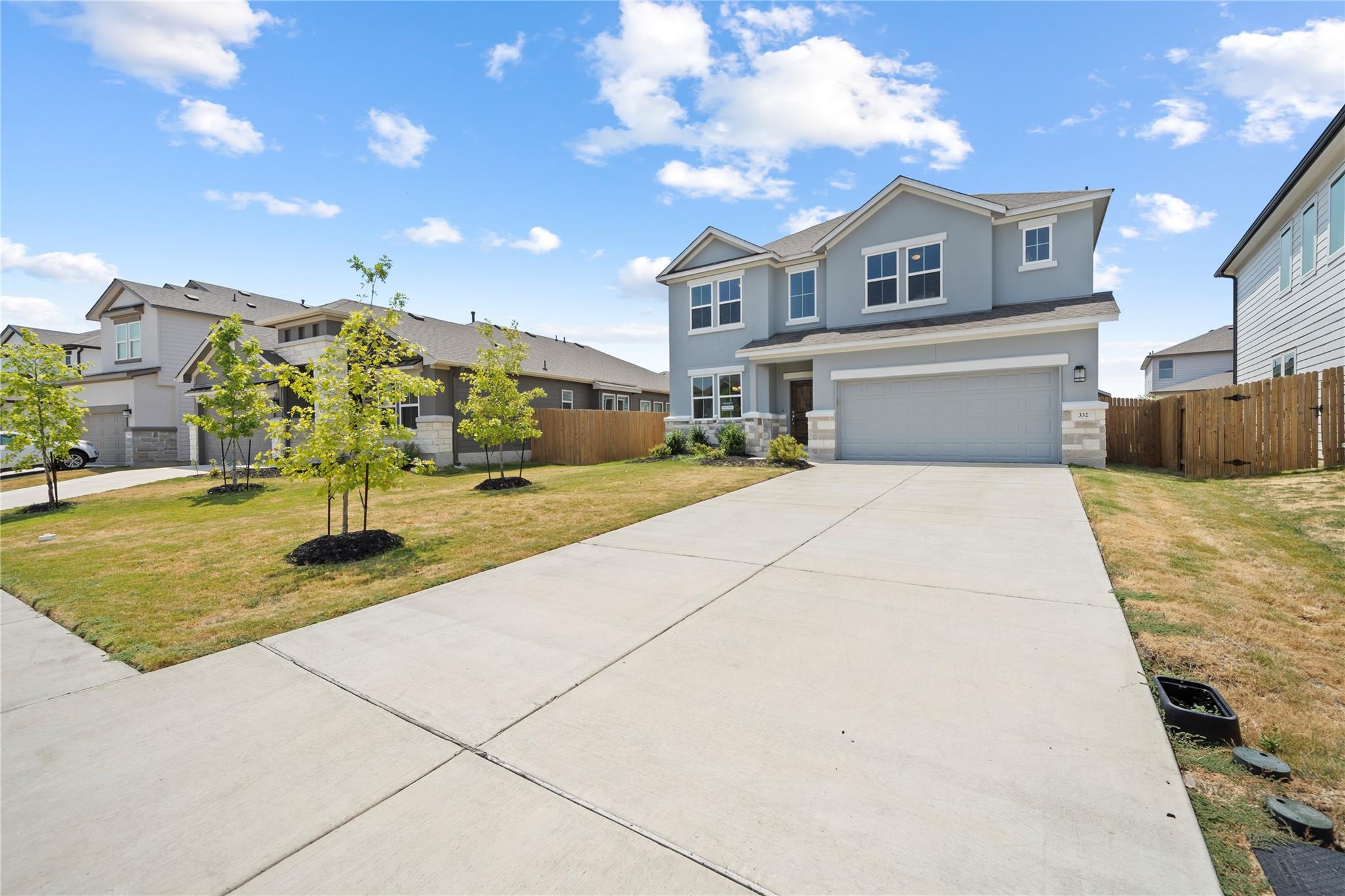 332 Stellar Wind Dr Property Photo 3