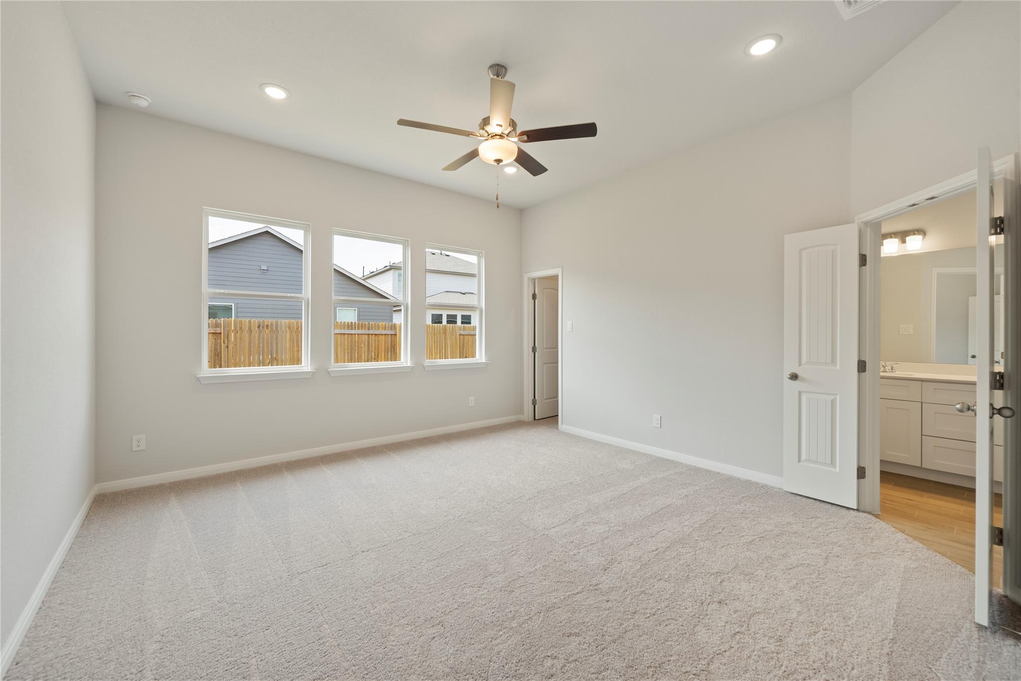 332 Stellar Wind Dr Property Photo 9
