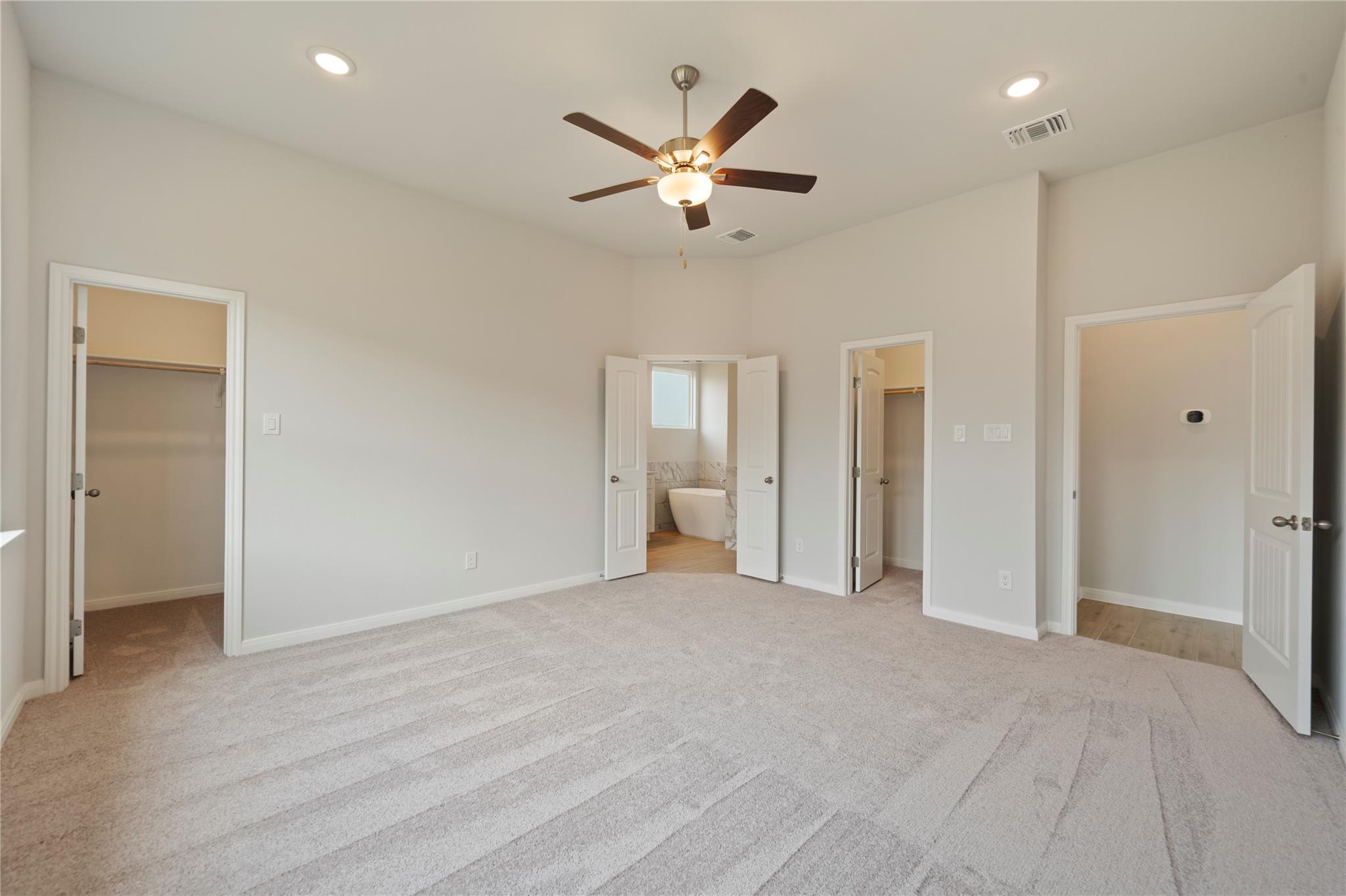 332 Stellar Wind Dr Property Photo 10