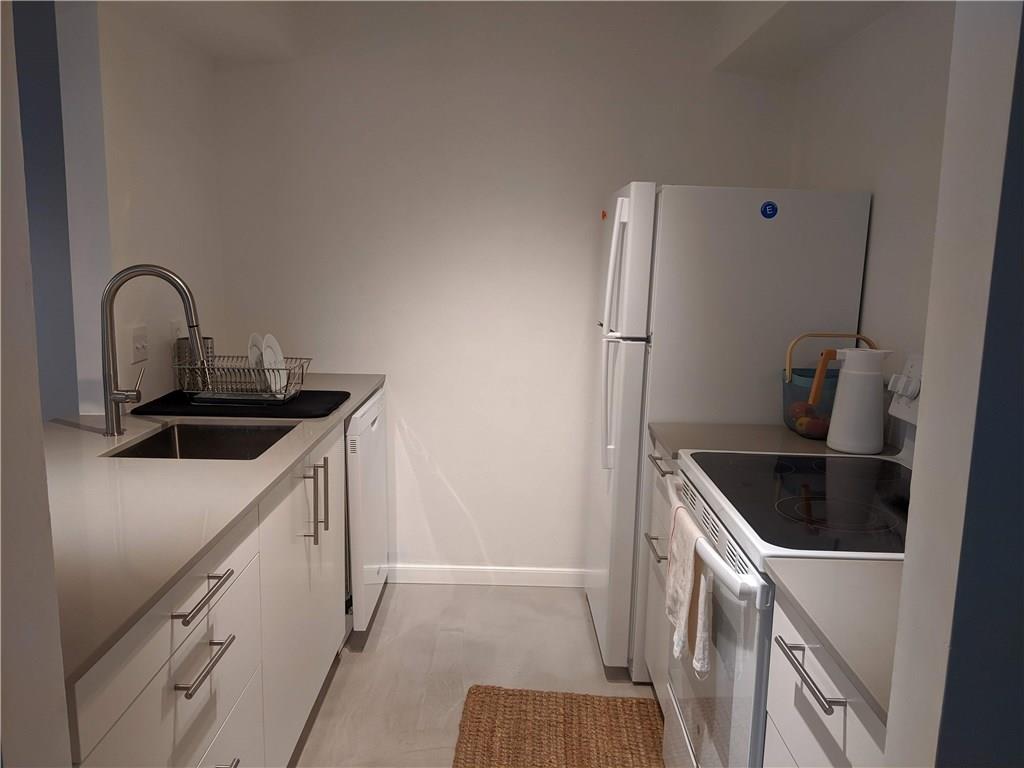 1705 Crossing Pl #b-124 Property Photo 5