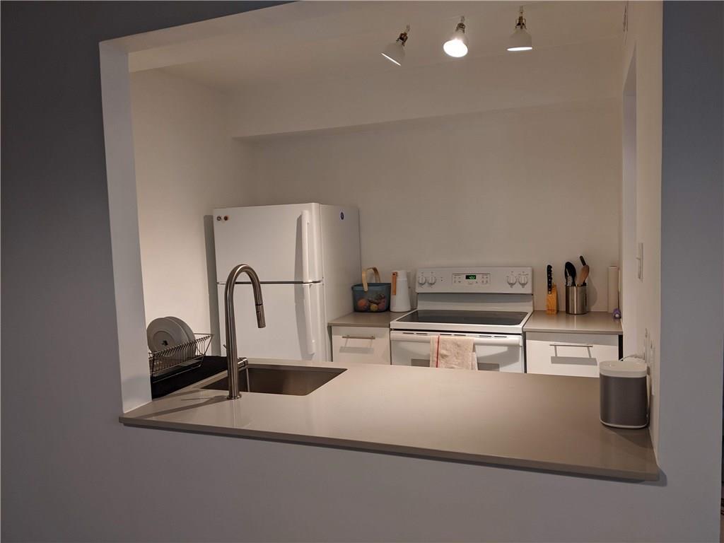 1705 Crossing Pl #b-124 Property Photo 6