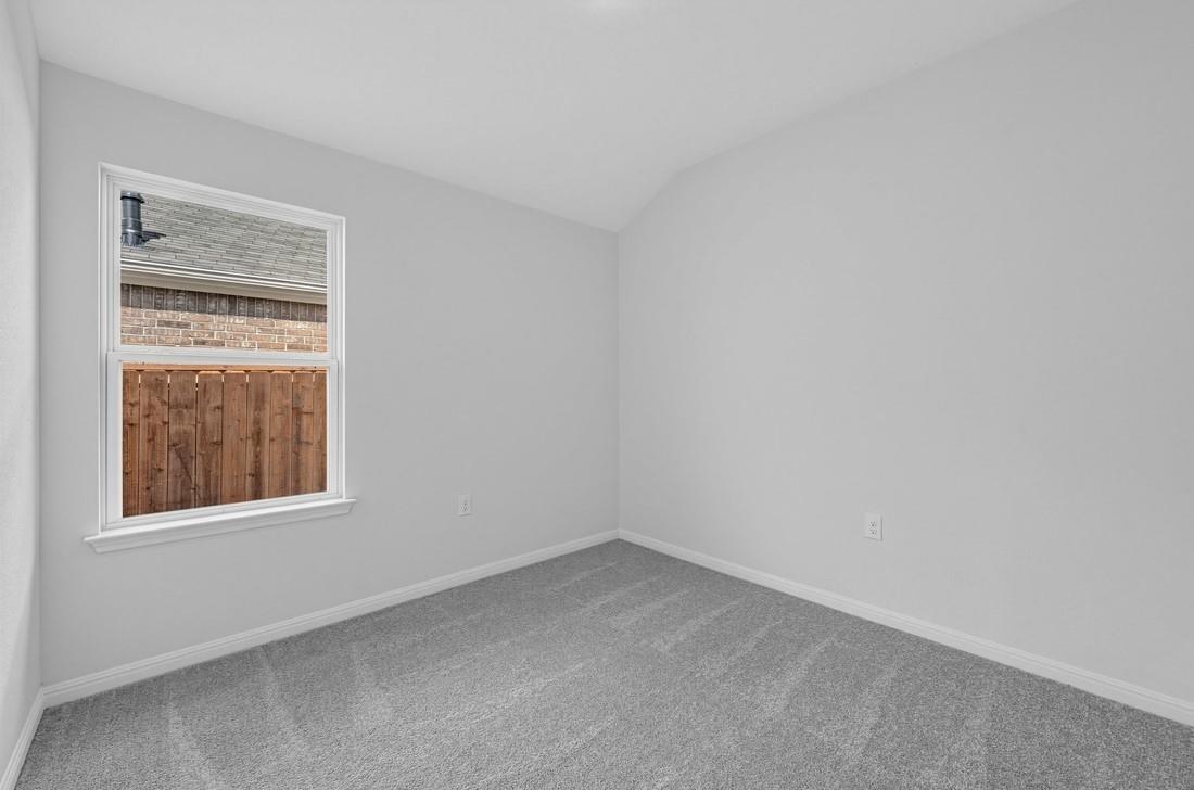 1300 Crumpton Dr Property Photo 13