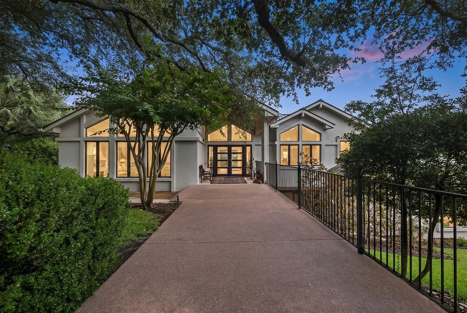 3304 Barton Creek Blvd Property Photo 1