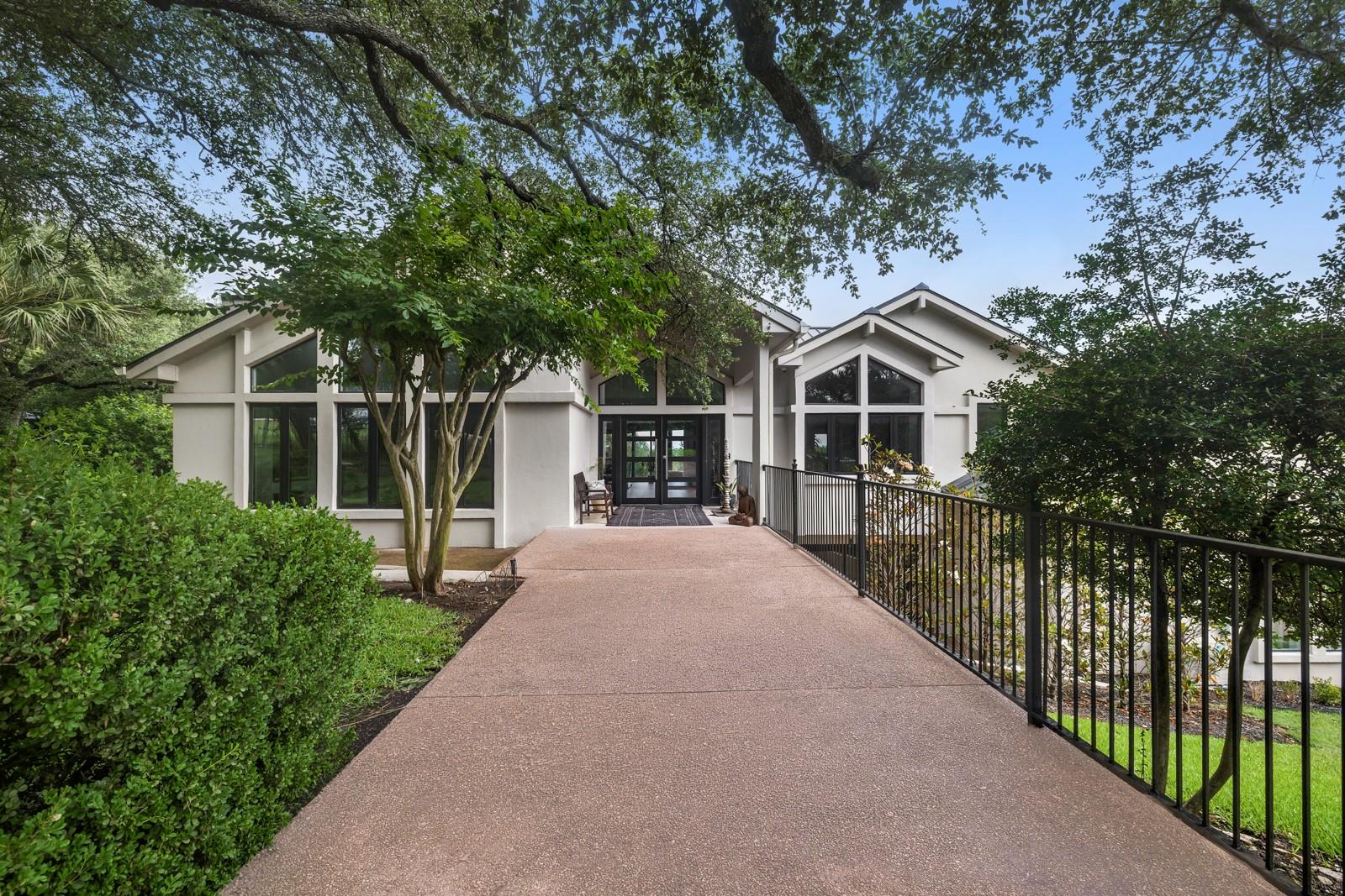3304 Barton Creek Blvd Property Photo 4