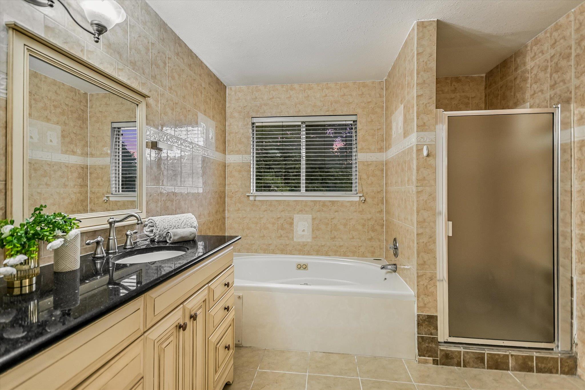 16902 Tomcat Dr Property Photo 18