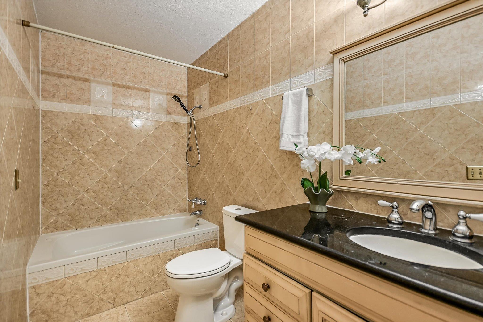 16902 Tomcat Dr Property Photo 21