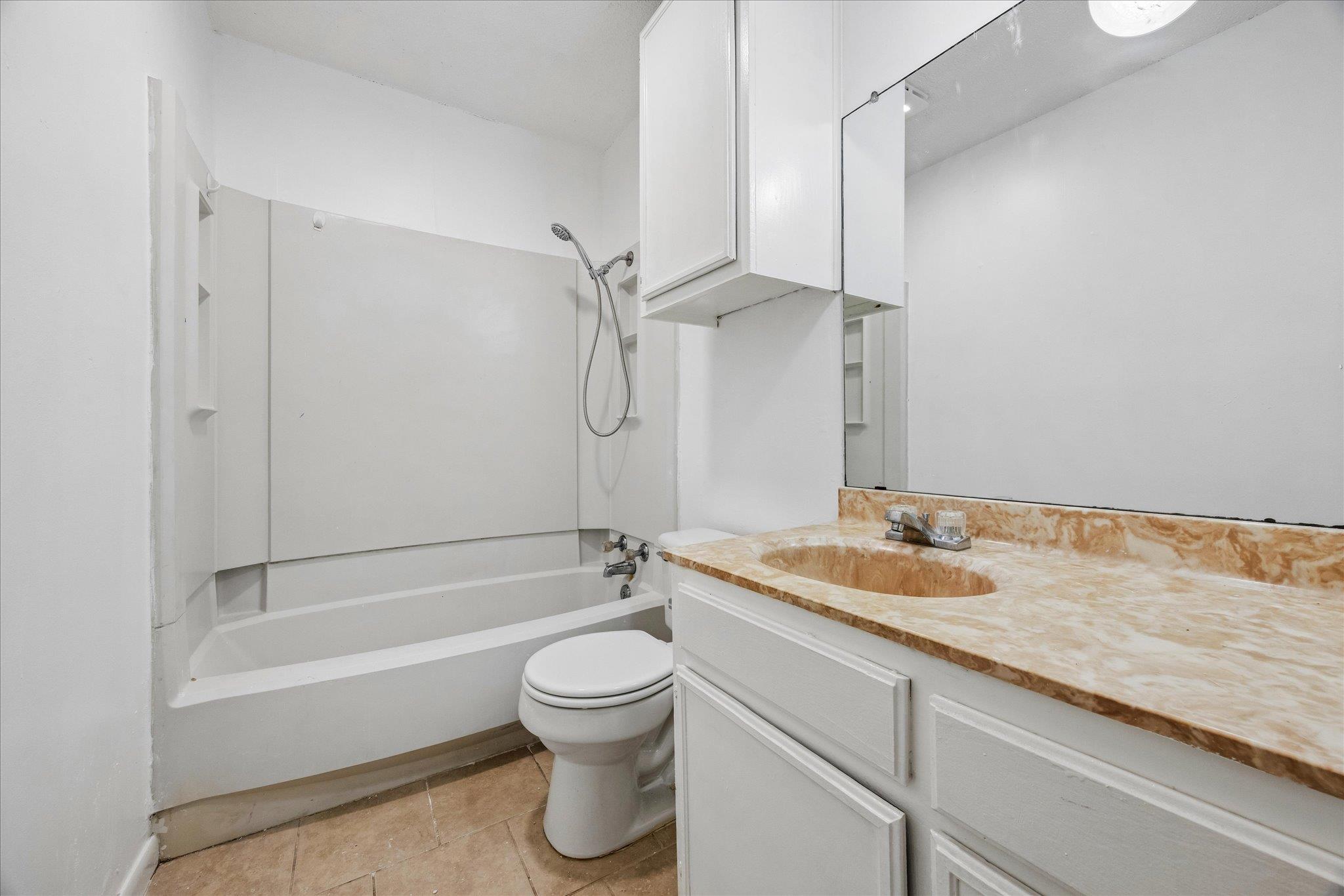 8202 Mescalero Dr #a Property Photo 8