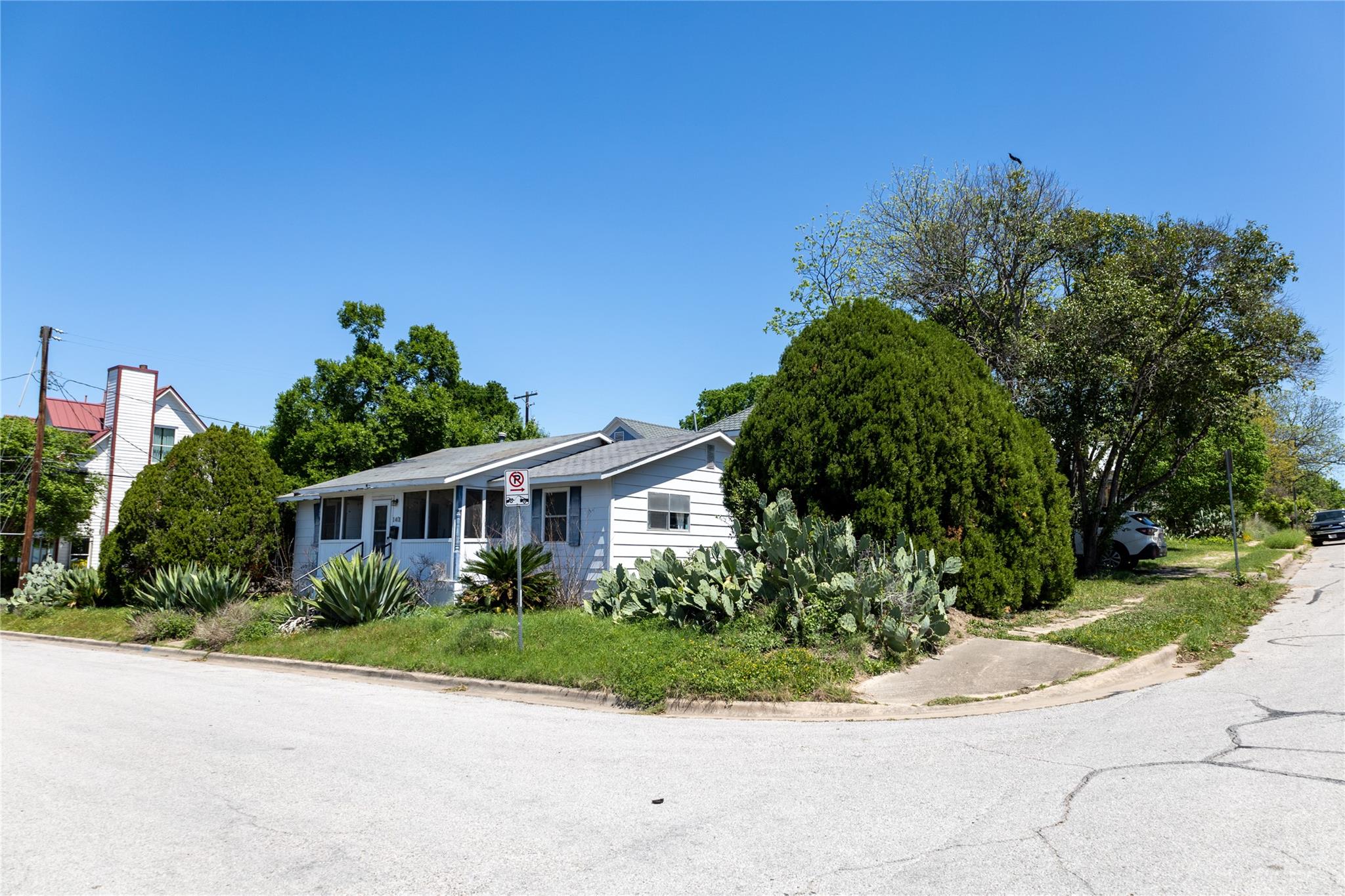 1401 Olander St Property Photo 3