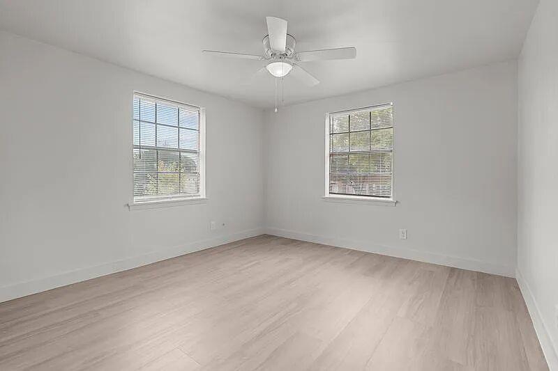 533 S Bonner Ave #517 Property Photo 6