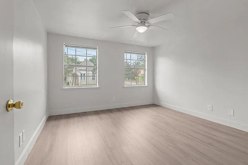 533 S Bonner Ave #517 Property Photo 7