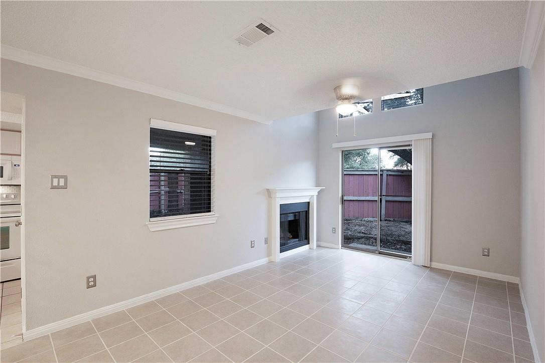 7635 Guadalupe St #501 Property Photo 5
