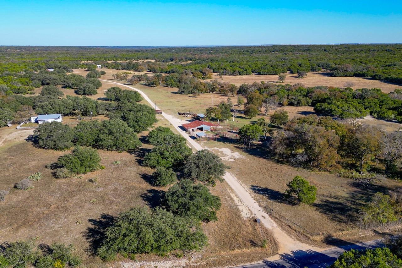 20949 Firefly Rd Property Photo 1