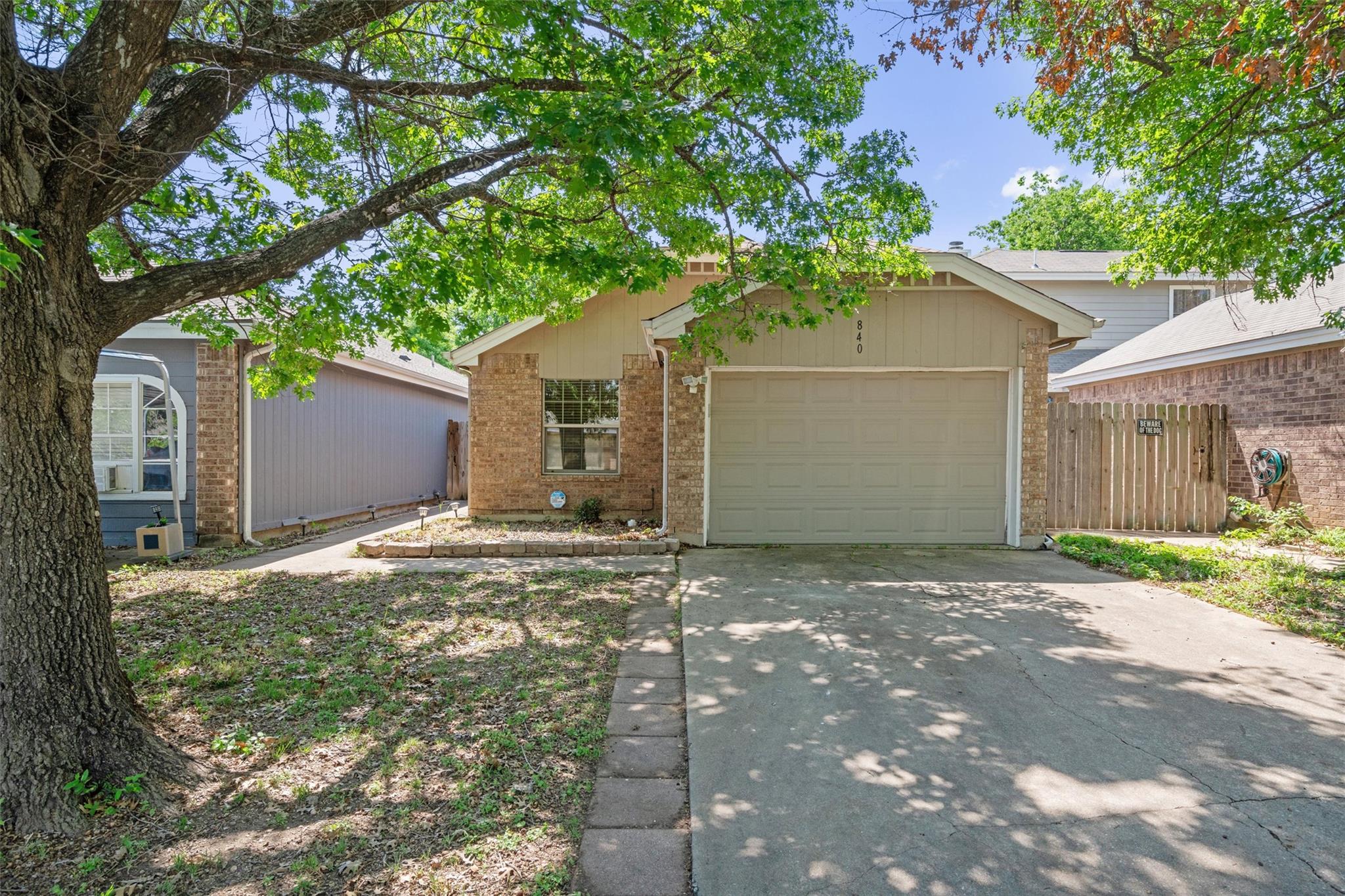 840 Eagles Way Property Photo 1