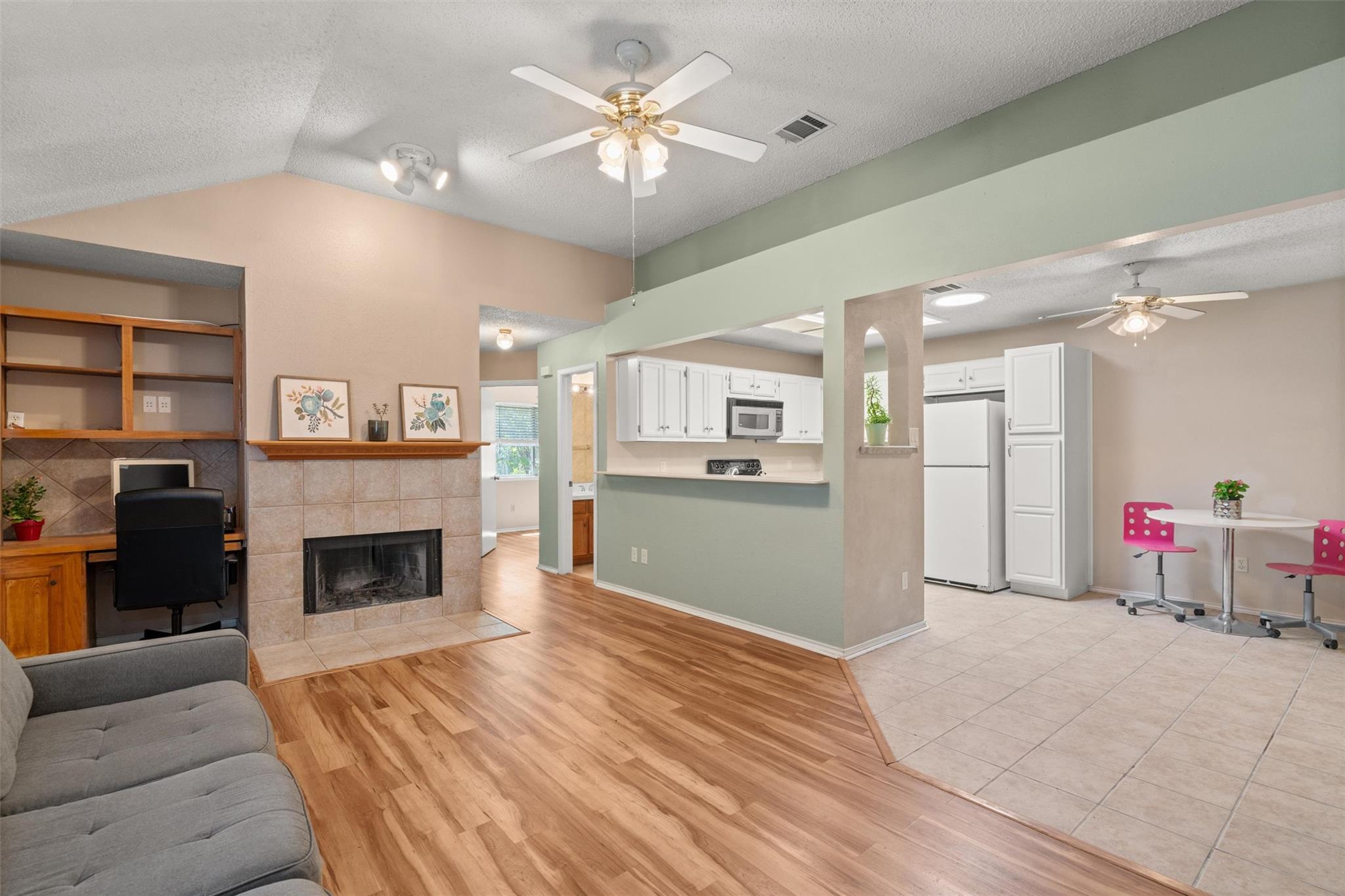 840 Eagles Way Property Photo 3