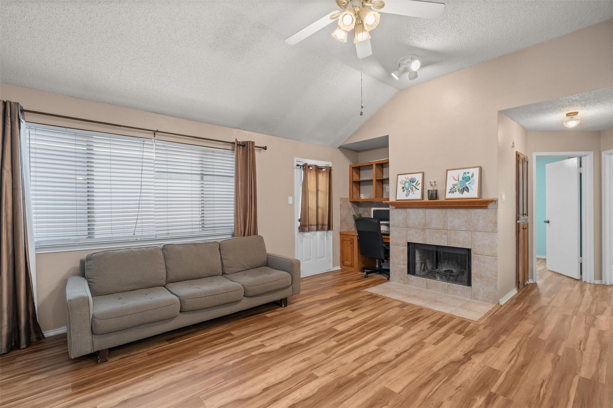 840 Eagles Way Property Photo 4