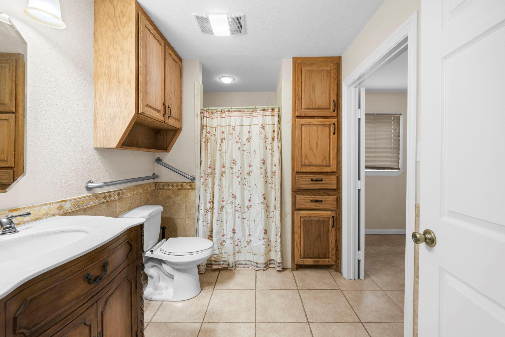 3817 Lancelot Ln Property Photo 18