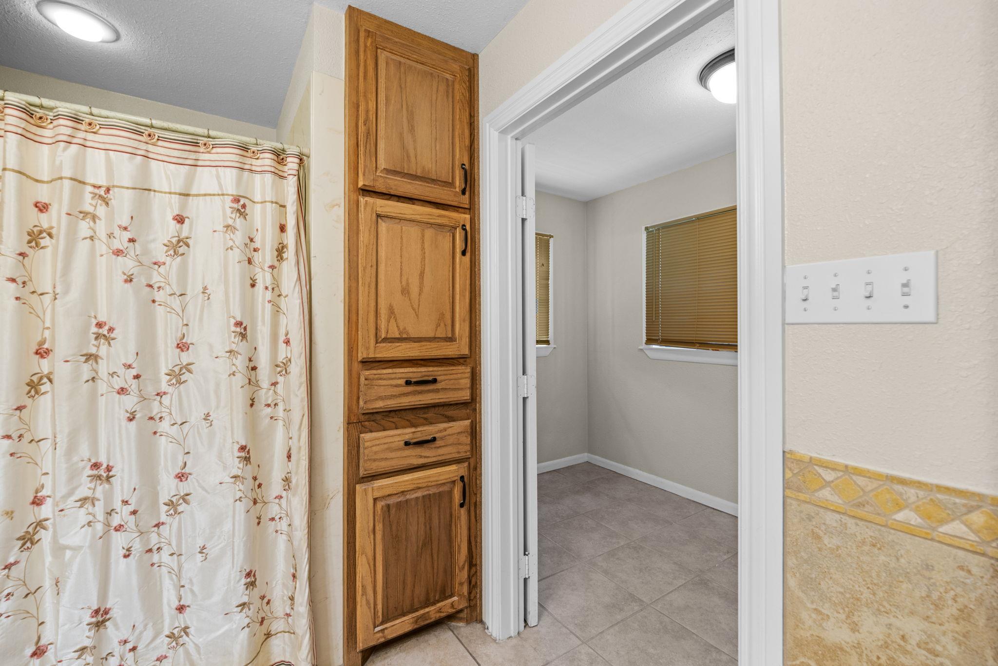 3817 Lancelot Ln Property Photo 19
