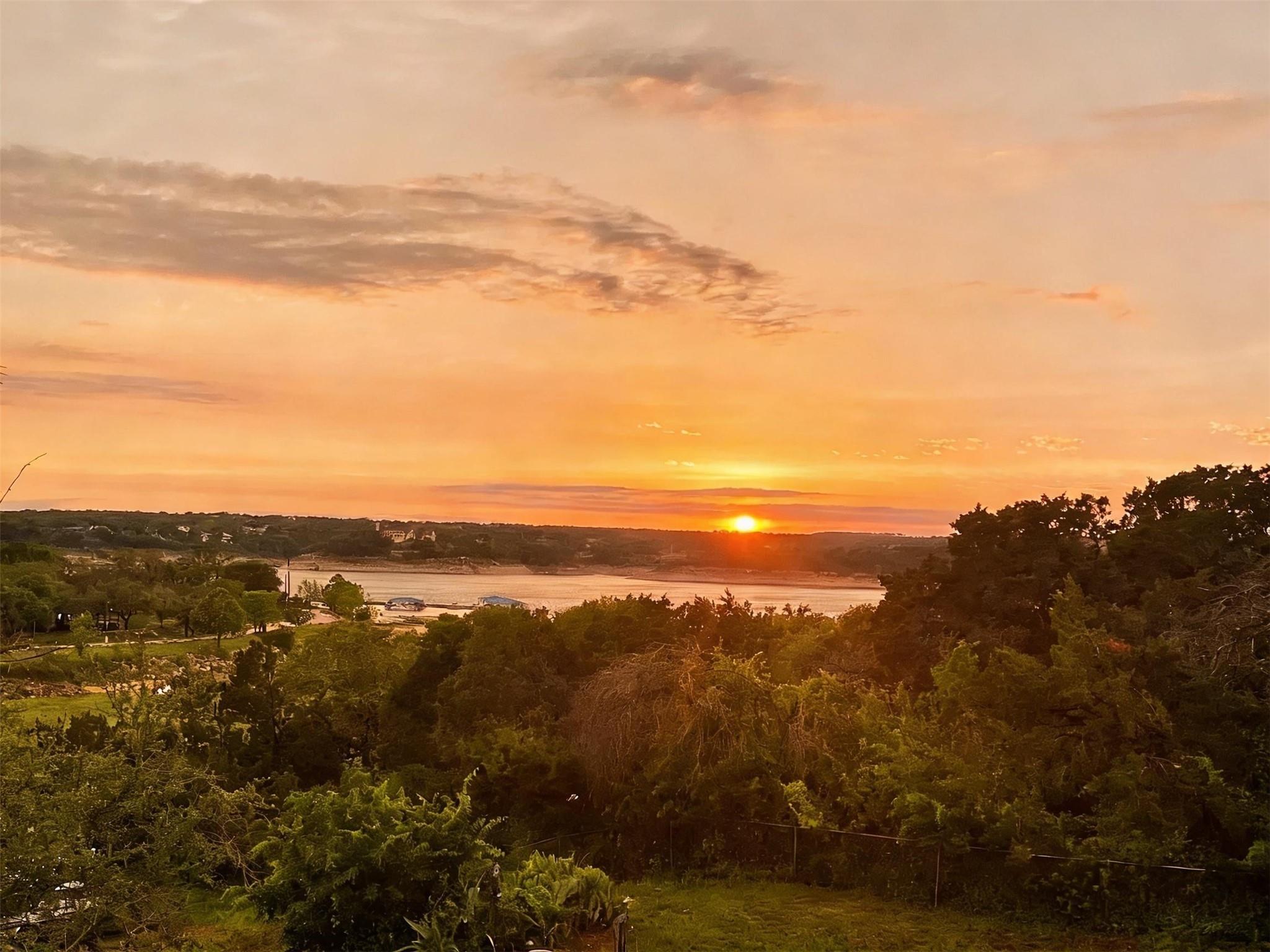 17101 Feather Rock Trl Property Photo 8