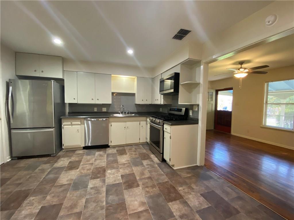 1018 Mead Street #a St #b Property Photo 7