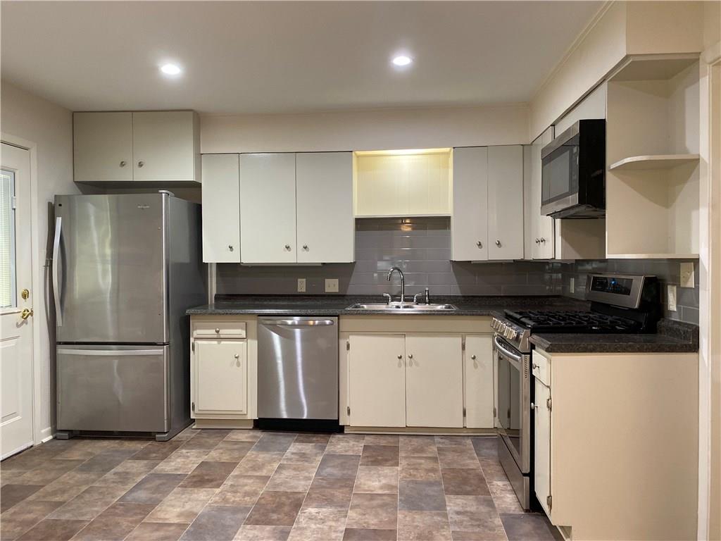 1018 Mead Street #a St #b Property Photo 8