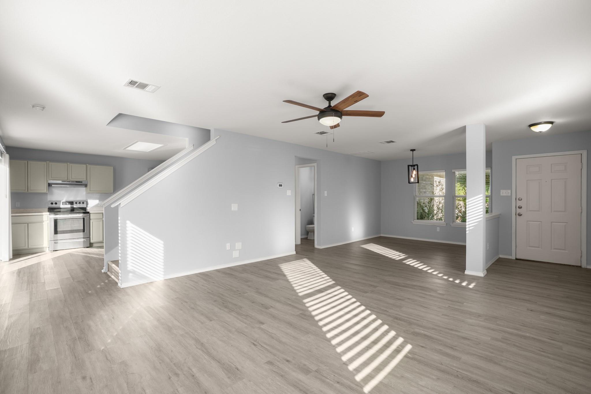 2202 Cottontail Dr Property Photo 4