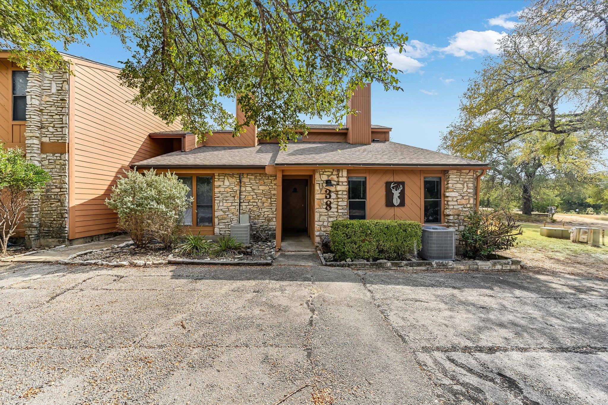 39 Cypress Fairway Vlg #39 Property Photo 1