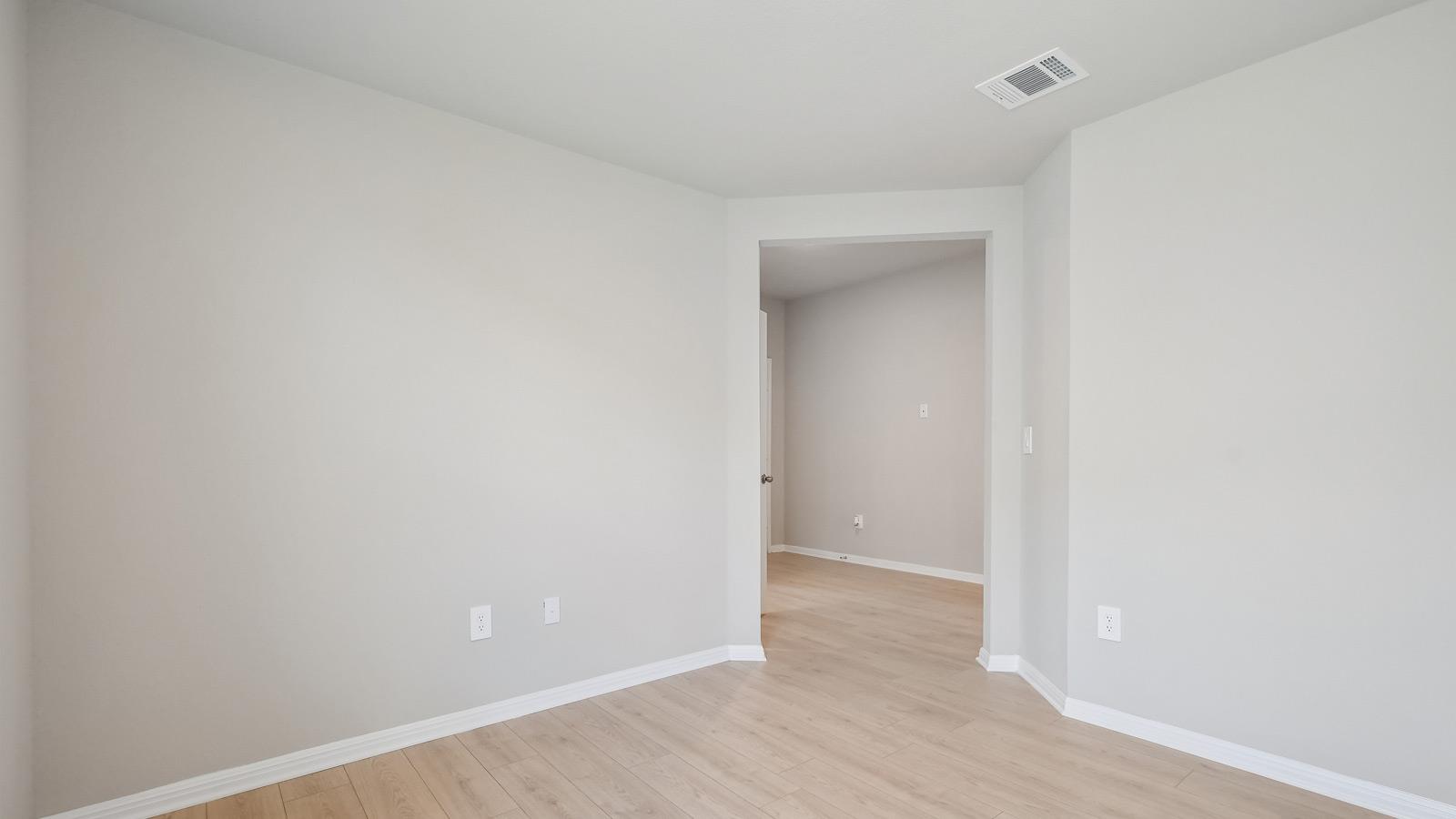 13709 Carper Dr Property Photo 17