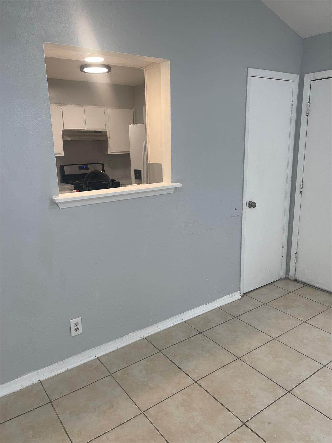 2102 Lamplight Village Cir A Property Photo 6