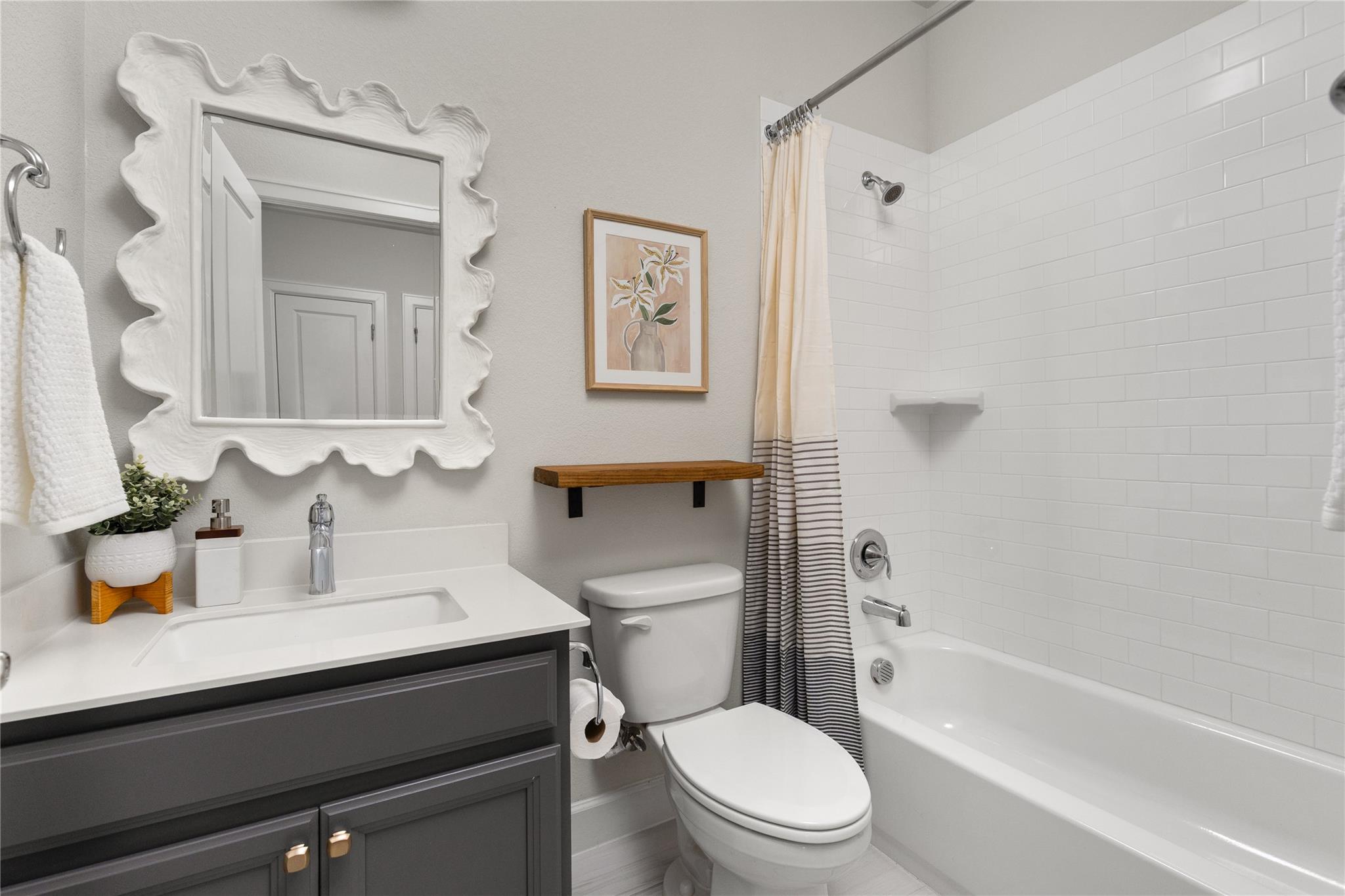 2515 Robert Browning St Property Photo 25