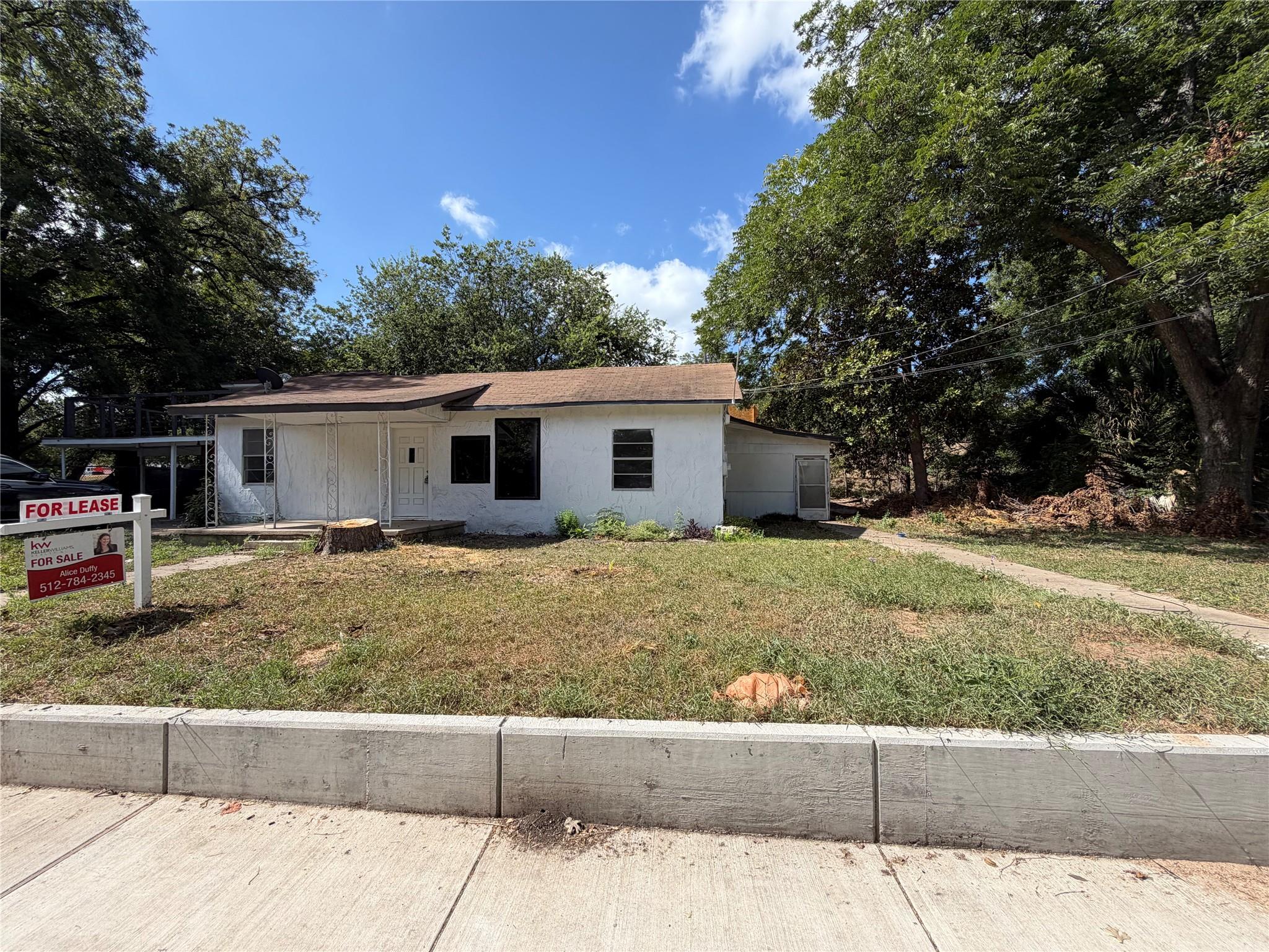 3213 Gonzales St Property Photo 2
