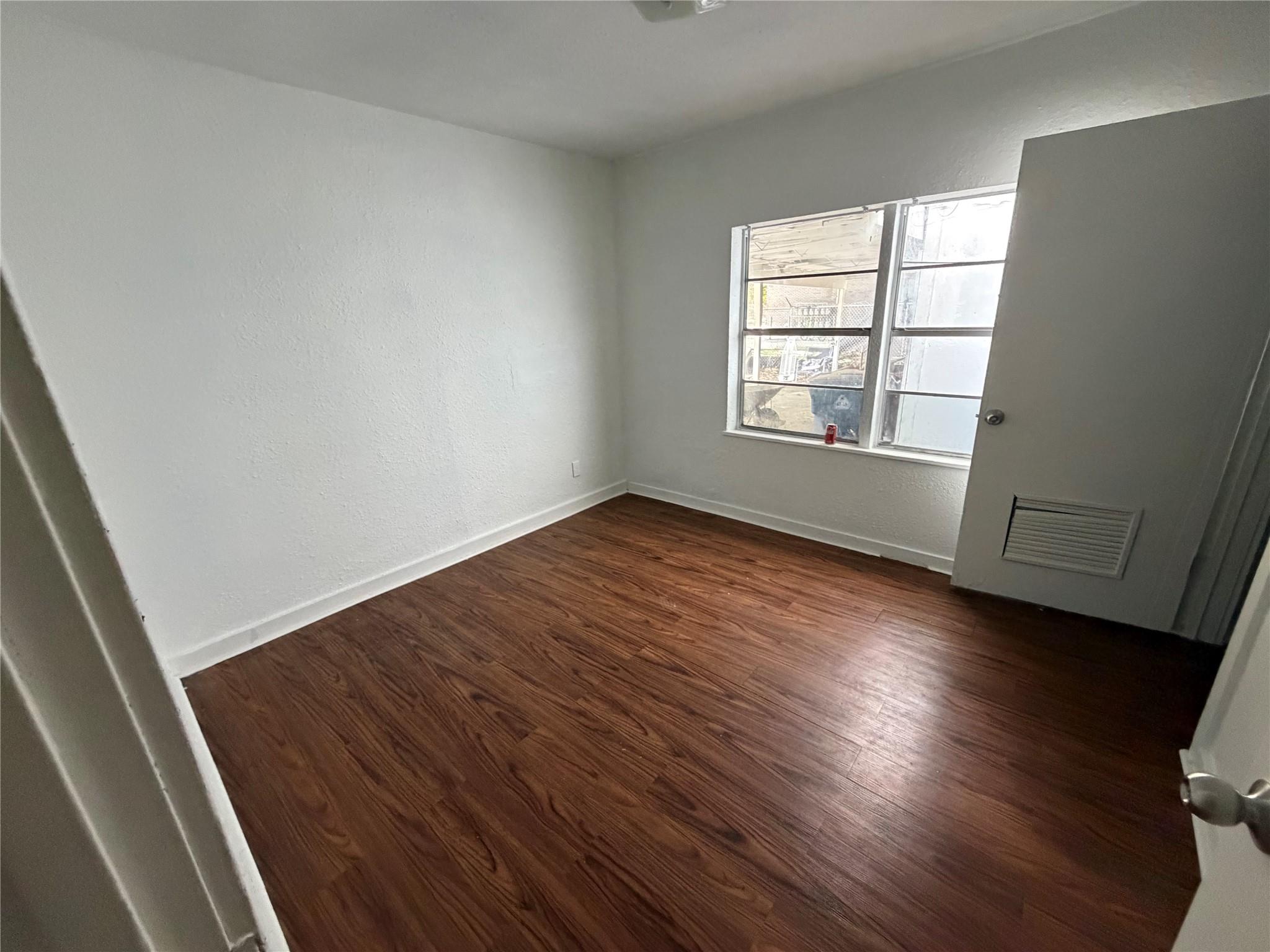 3213 Gonzales St Property Photo 5