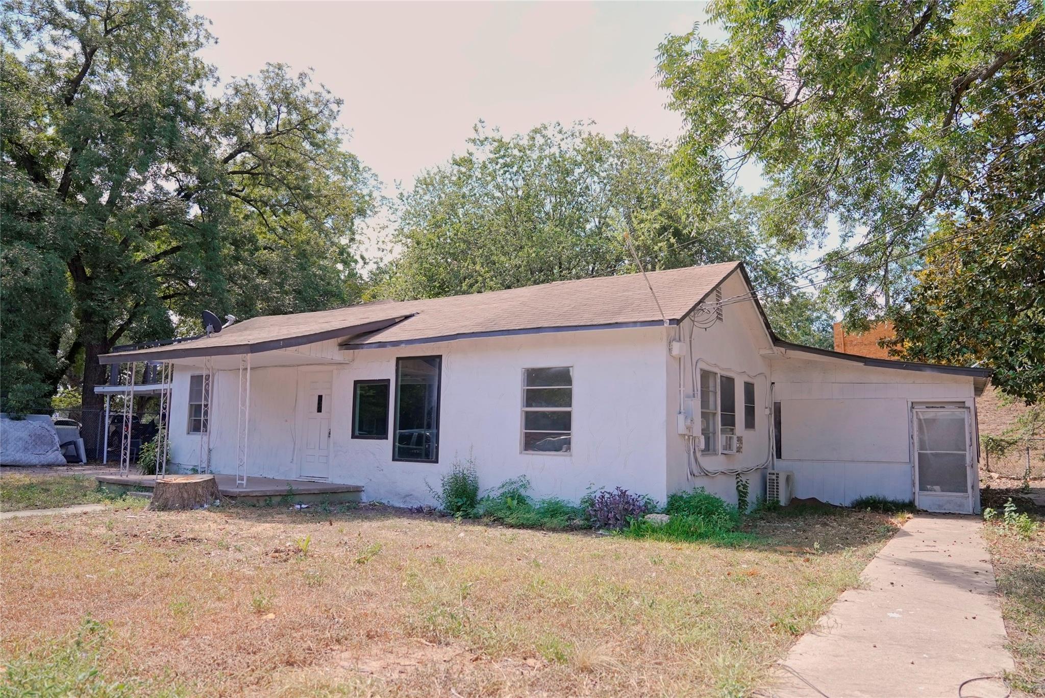 3213 Gonzales St Property Photo 25