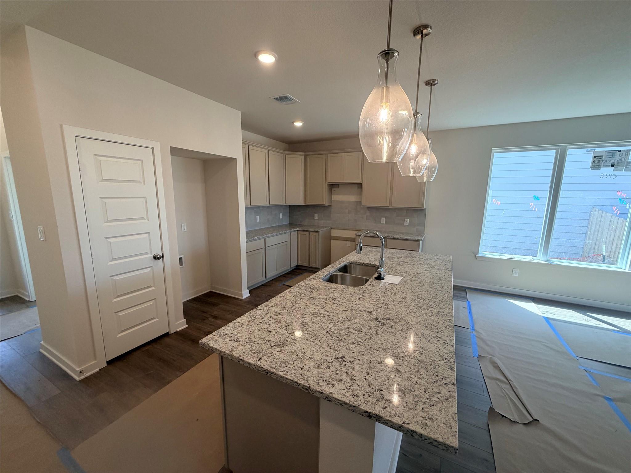 254 Gus Loop Property Photo 5