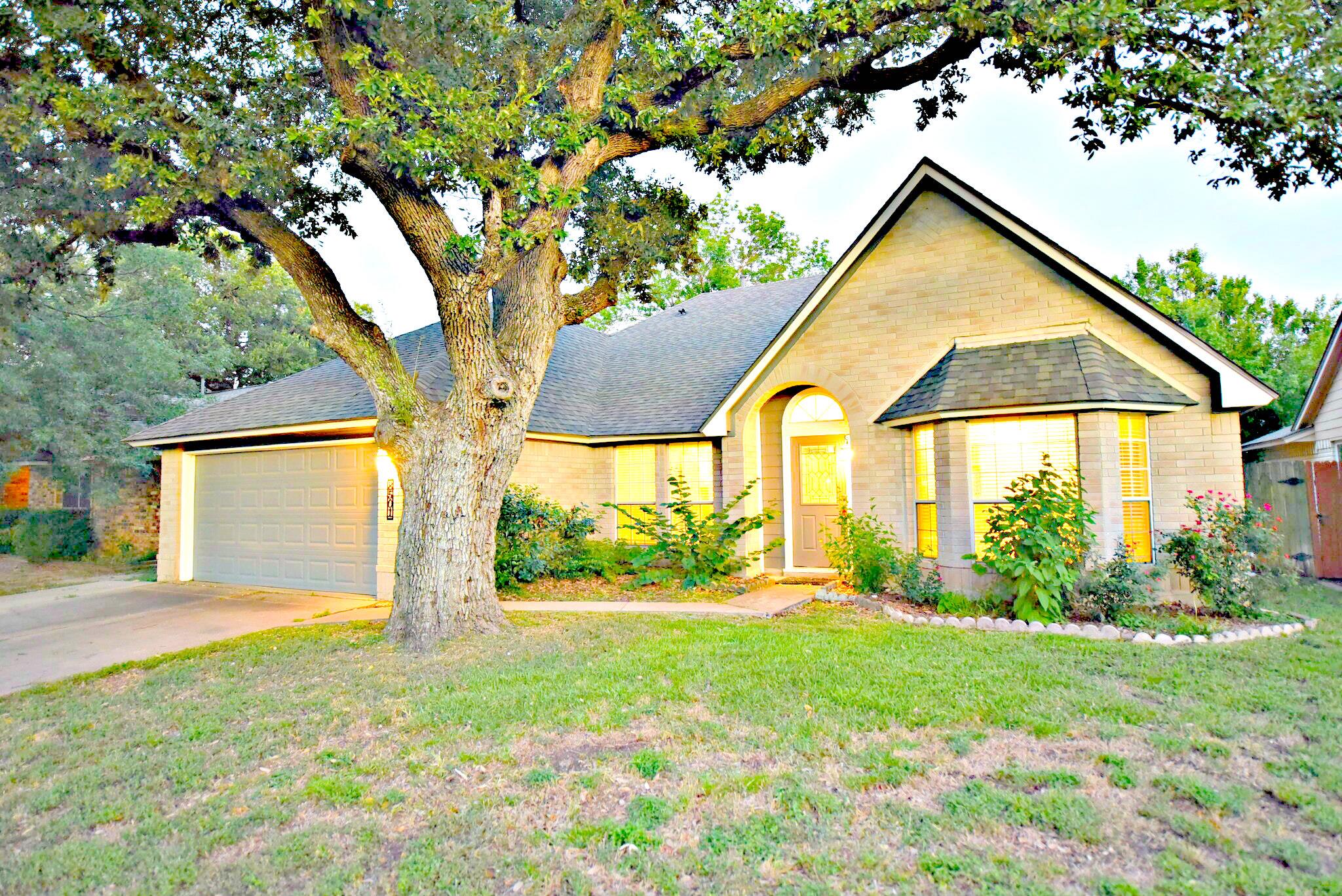 8501 Priest River Dr Property Photo 1