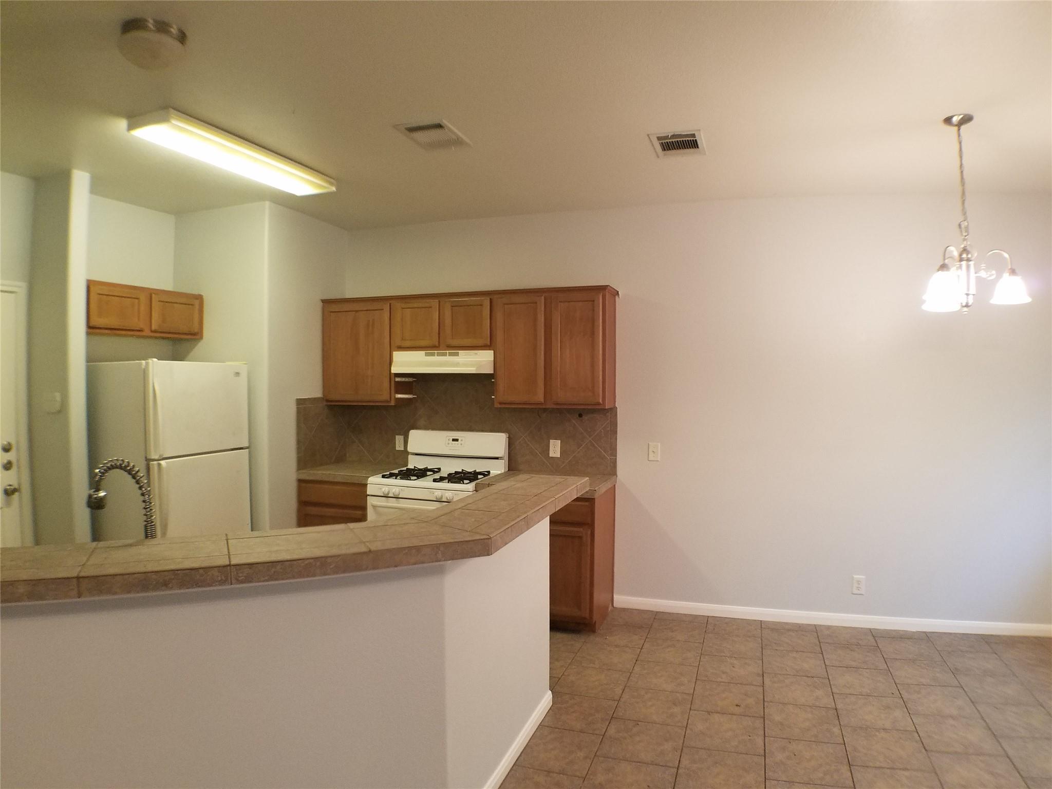 2500 Allred Dr #b Property Photo 10