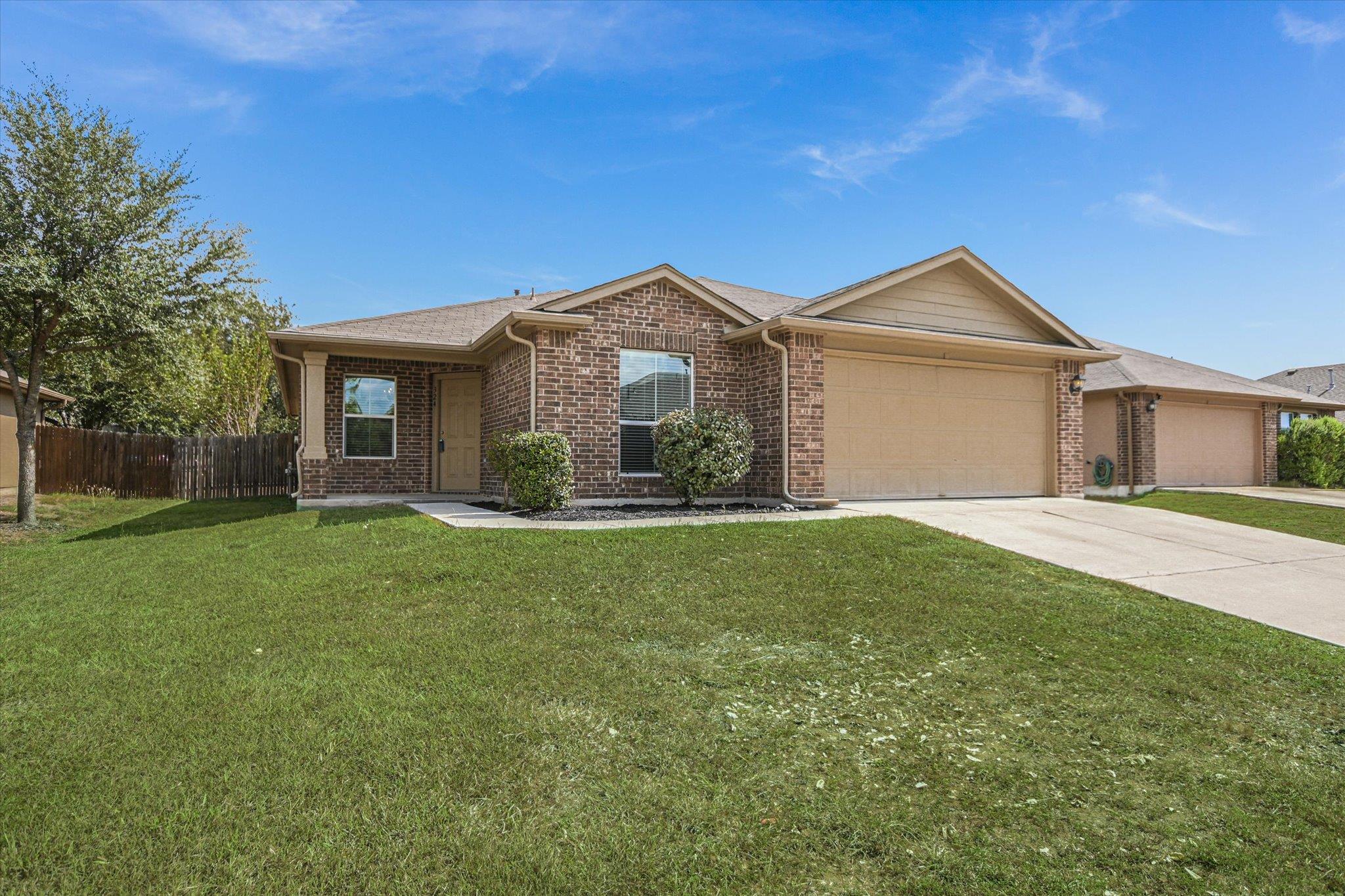 324 Zarya None Property Photo 1