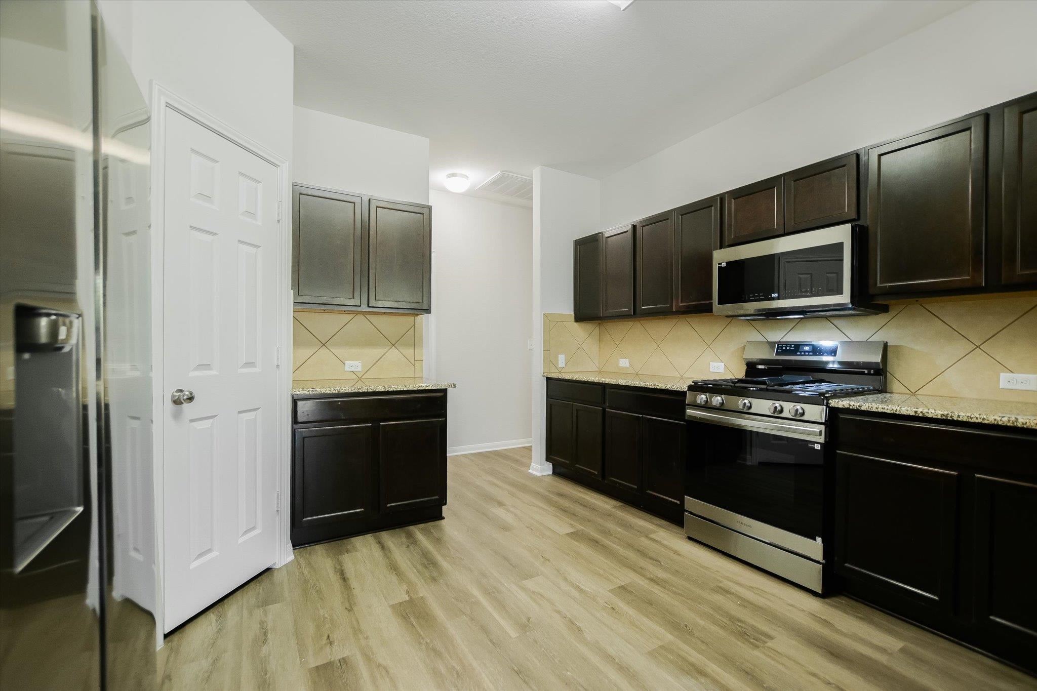 324 Zarya None Property Photo 7