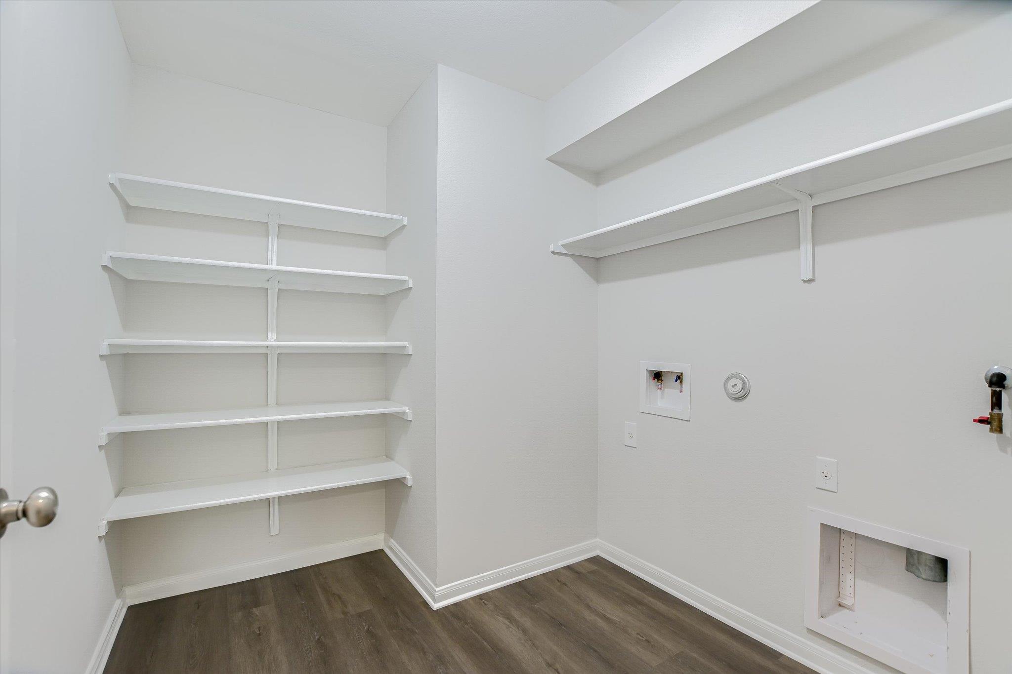 324 Zarya None Property Photo 8