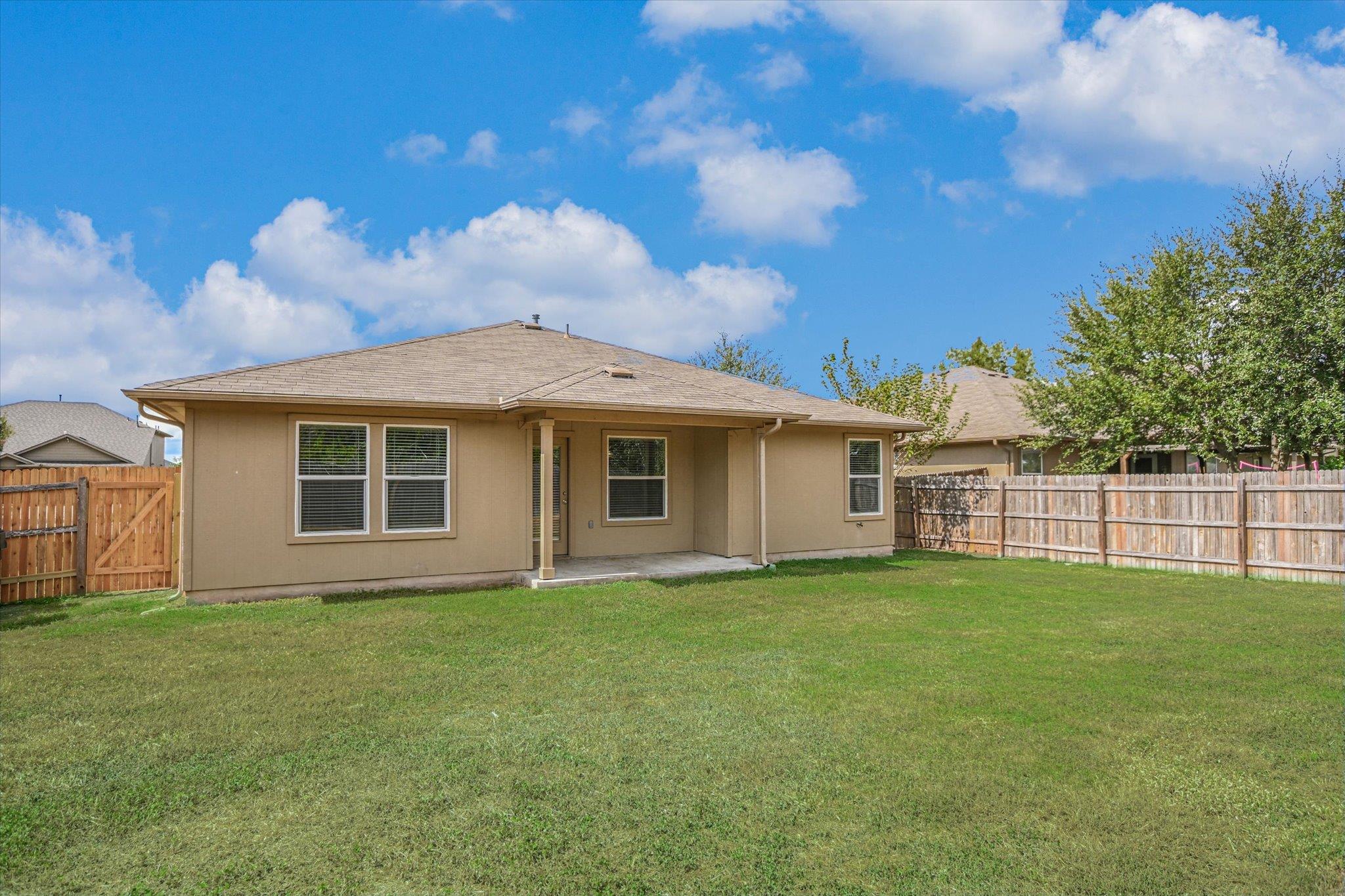 324 Zarya None Property Photo 19