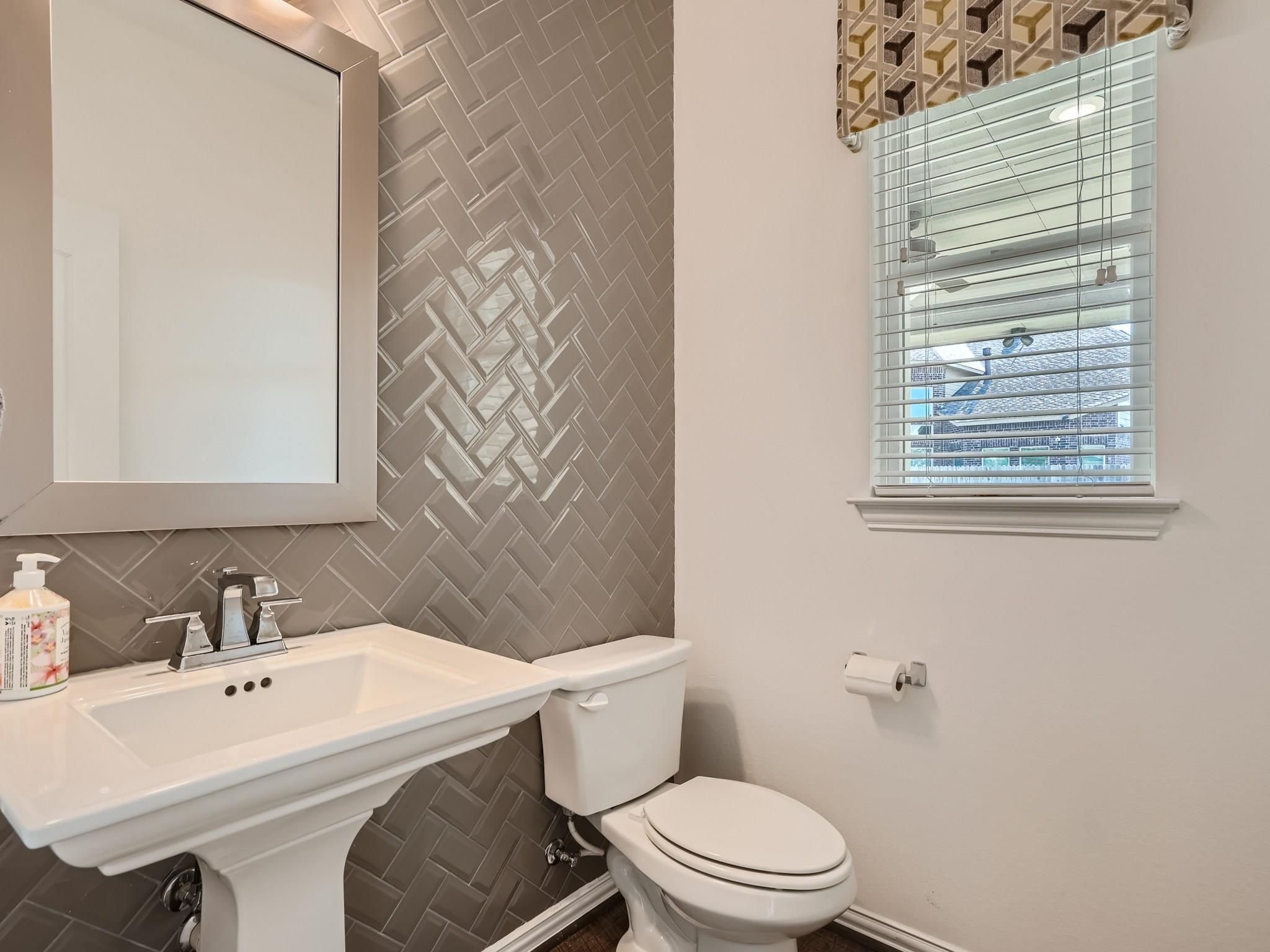 113 Leon Loop Property Photo 19