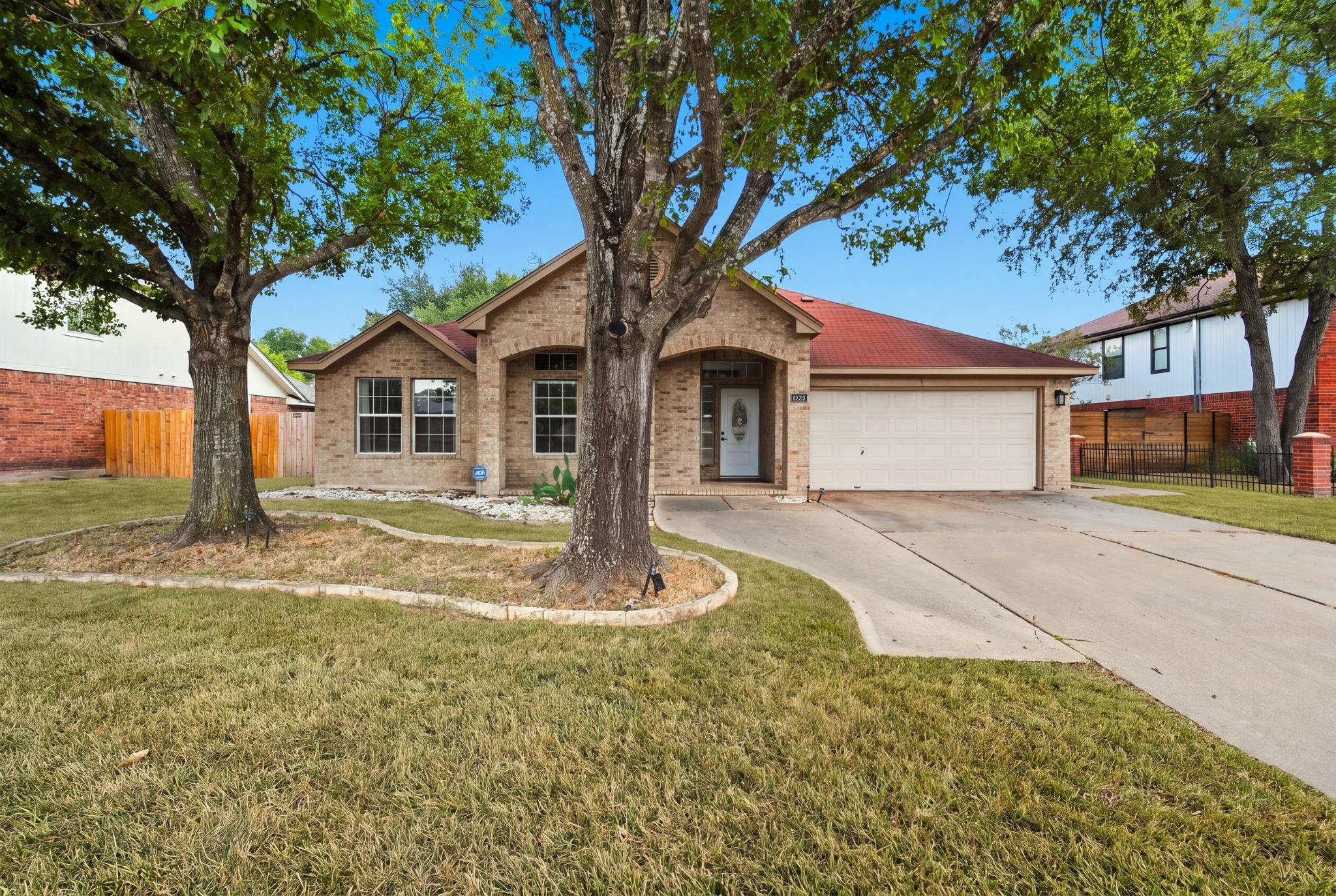 1319 Rocky Creek Dr Property Photo 1