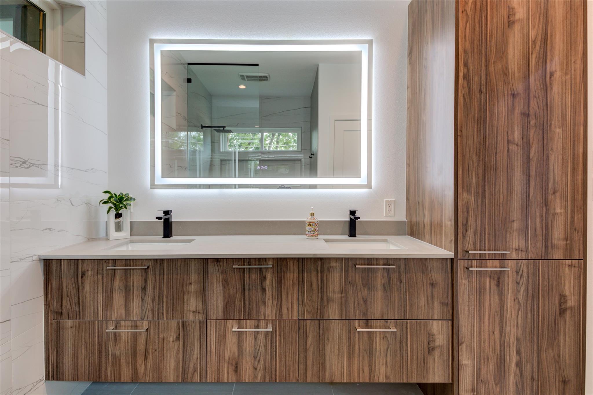 8619 Winding Walk Property Photo
