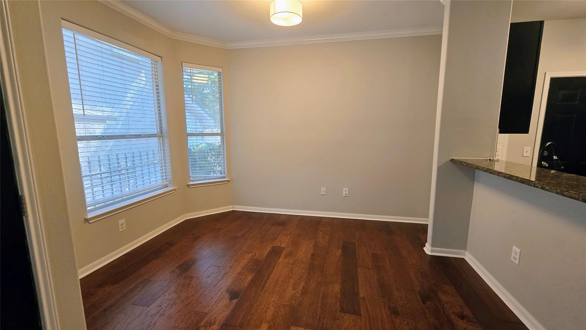 3300 Forest Creek Dr #31 Property Photo 6