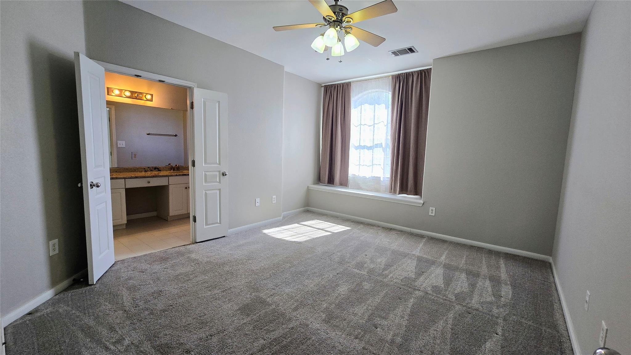 3300 Forest Creek Dr #31 Property Photo 13