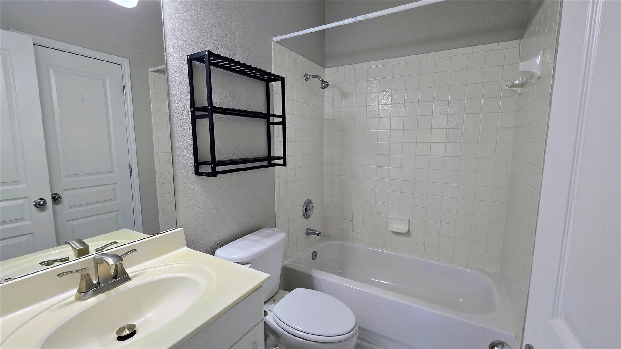 3300 Forest Creek Dr #31 Property Photo 19