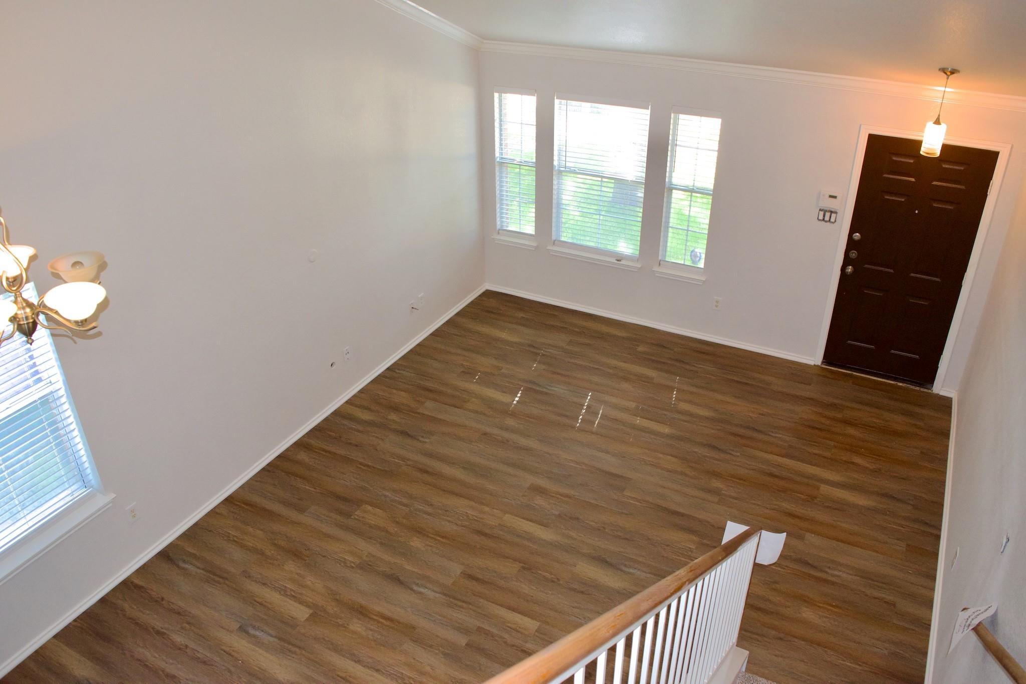 1708 Darjeeling Dr Property Photo 5